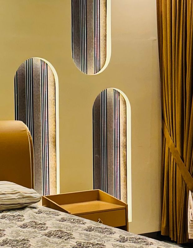 Fluted arch texture inlay